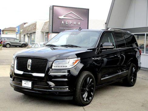 Used 2021 Lincoln Navigator Reserve AWD/4WD image 5