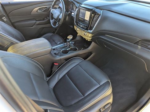 Used 2022 Chevrolet Traverse Premier w/ Redline Edition image 14