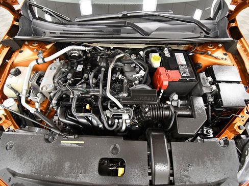 Used 2023 Nissan Sentra SR w/ SR Premium Package FWD image 12