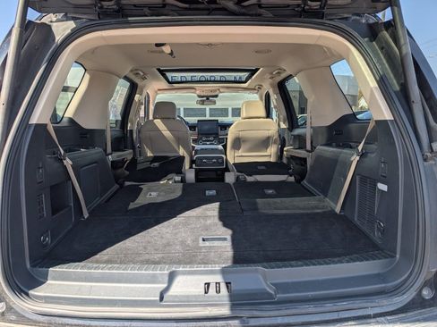 Certified 2024 Ford Expedition Limited AWD/4WD image 16
