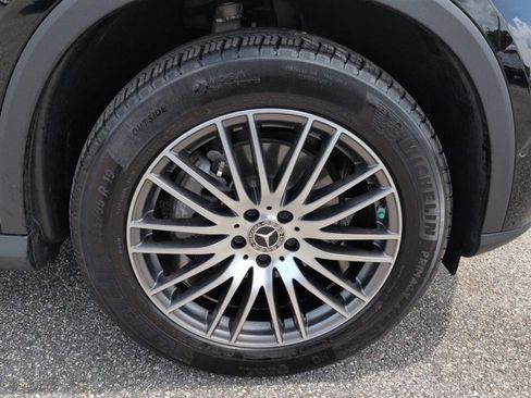 Certified 2024 Mercedes-Benz GLC 300 4MATIC image 11