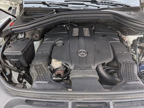 Used 2015 Mercedes-Benz GL 450 4MATIC image 23