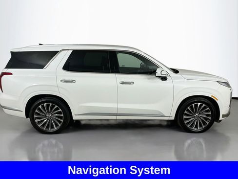 Used 2024 Hyundai Palisade Calligraphy image 11