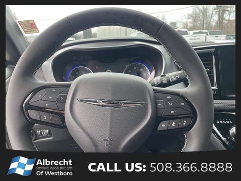 New 2026 Chrysler Pacifica Limited w/ S Appearance Package AWD/4WD image 22