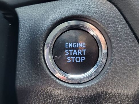 Used 2020 Toyota RAV4 XLE Premium image 26