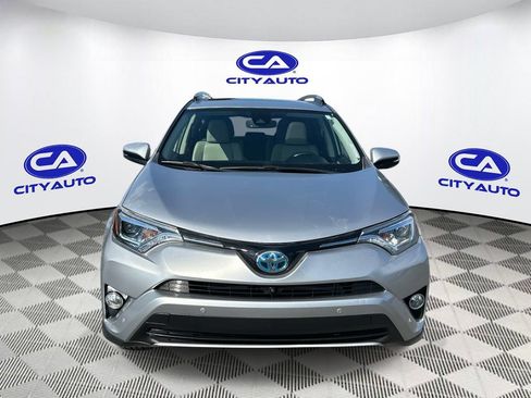 Used 2017 Toyota RAV4 Limited w/ Advanced Technology Package AWD/4WD image 10