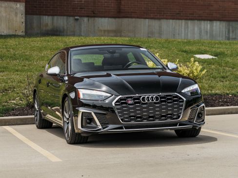 Used 2025 Audi S5 Premium Plus w/ Premium Plus Package AWD/4WD image 2