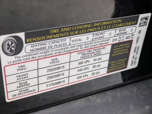 Used 2025 Land Rover Range Rover Velar Dynamic SE image 15