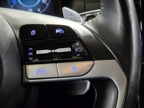Certified 2023 Hyundai Tucson Limited AWD/4WD image 32