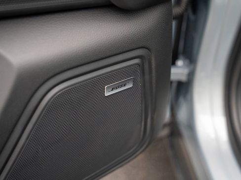 New 2026 Porsche Macan image 11