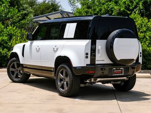 New 2026 Land Rover Defender 110 X-Dynamic SE AWD/4WD image 15