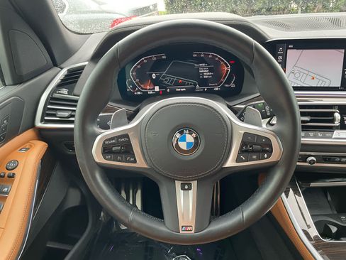 Used 2023 BMW X5 xDrive40i w/ M Sport Package image 11