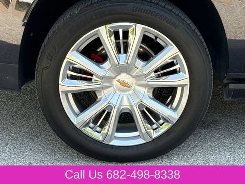 Used 2022 Chevrolet Suburban High Country AWD/4WD image 10