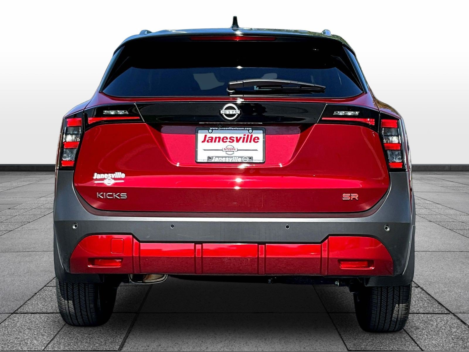 Certified 2025 Nissan Kicks SR FWD image 6