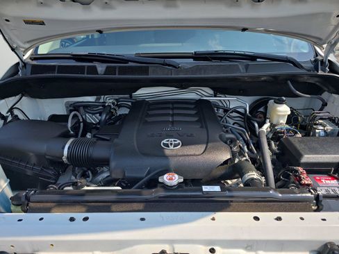 Used 2020 Toyota Sequoia TRD Pro AWD/4WD image 33