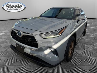 Used 2023 Toyota Highlander Bronze Edition