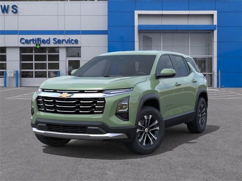 New 2026 Chevrolet Equinox LT image 6