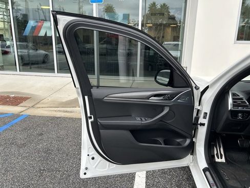 Used 2024 BMW X3 M40i image 7