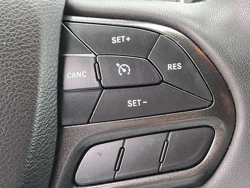 Used 2022 Jeep Cherokee Trailhawk image 22