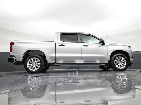 Used 2020 Chevrolet Silverado 1500 Custom w/ Custom Value Package image 25