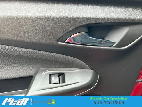 Used 2023 Chevrolet Bolt EUV LT w/ Driver Confidence Package FWD image 33