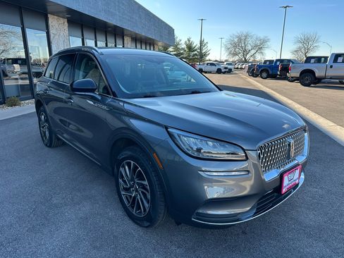 Used 2021 Lincoln Corsair AWD w/ Equipment Group 101A image 9