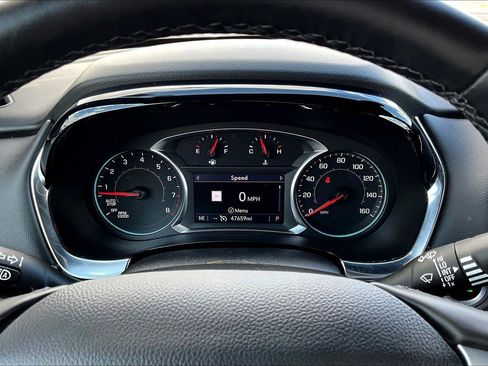 Used 2023 Chevrolet Traverse LT w/ LT Premium Package image 20