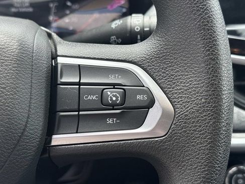 Used 2025 Jeep Compass Sport AWD/4WD image 23