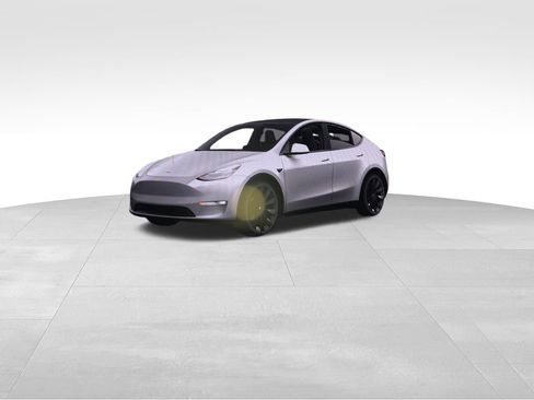 Used 2023 Tesla Model Y Long Range AWD/4WD image 22
