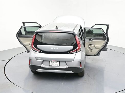 Used 2025 Kia Soul LX FWD image 25