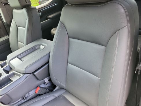 Used 2026 GMC Sierra 1500 SLT RWD image 6