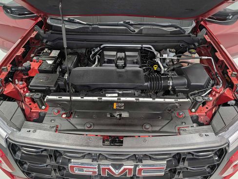 Used 2024 GMC Canyon Elevation w/ Convenience Package image 13