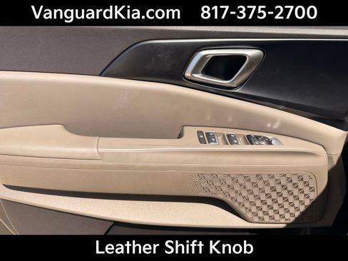 Certified 2026 Kia Carnival FWD image 17