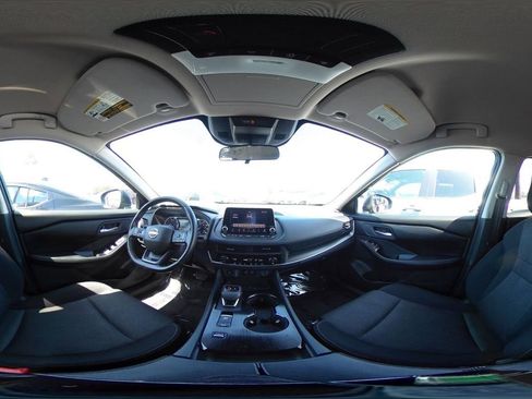 Used 2025 Nissan Rogue SV FWD image 44