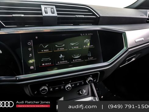 Used 2024 Audi Q3 2.0T Premium image 20