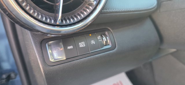 Used 2025 Chevrolet Equinox LT w/ Convenience Package II AWD/4WD image 17