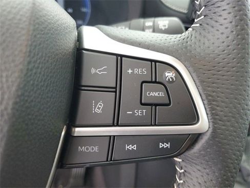 Used 2025 Toyota Sienna XSE image 25