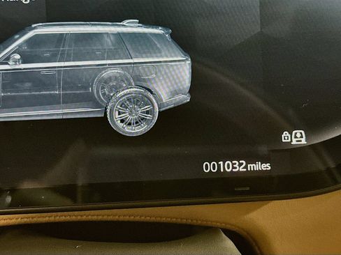Used 2026 Land Rover Range Rover SE AWD/4WD image 13