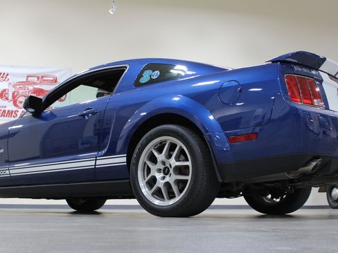 Used 2007 Ford Mustang Shelby GT500 RWD image 22