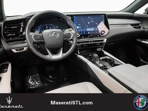 Used 2025 Lexus RX 350 Premium w/ Accessory Package (Z1) image 5