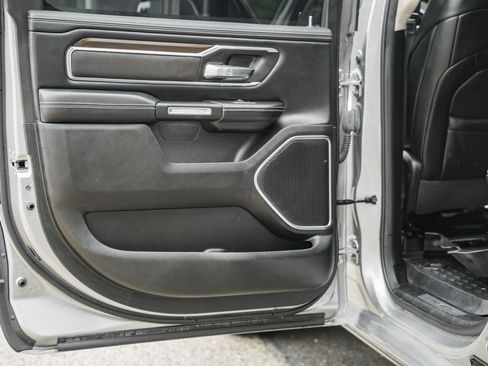 Used 2022 RAM 1500 Laramie AWD/4WD image 38