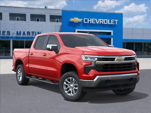 Used 2024 Chevrolet Silverado 1500 LT w/ Safety Package AWD/4WD image 7