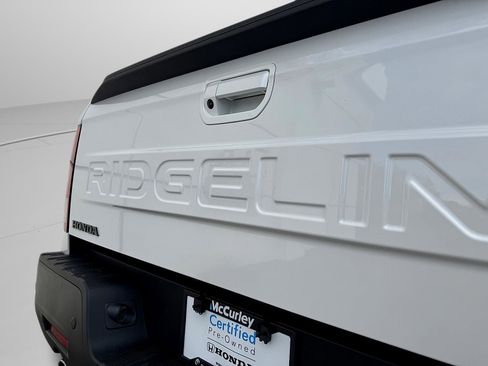 Certified 2026 Honda Ridgeline Black Edition image 6