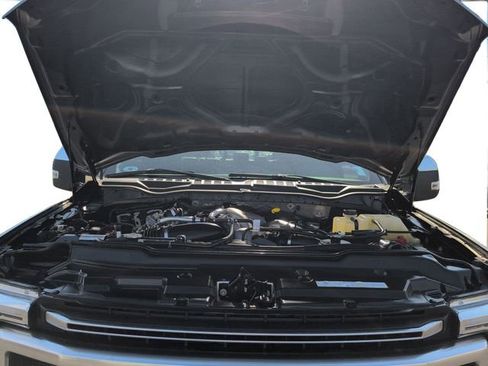 Used 2022 Ford F250 Platinum w/ Tremor Off-Road Package image 11