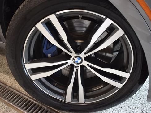 Used 2026 BMW X7 xDrive40i AWD/4WD image 30