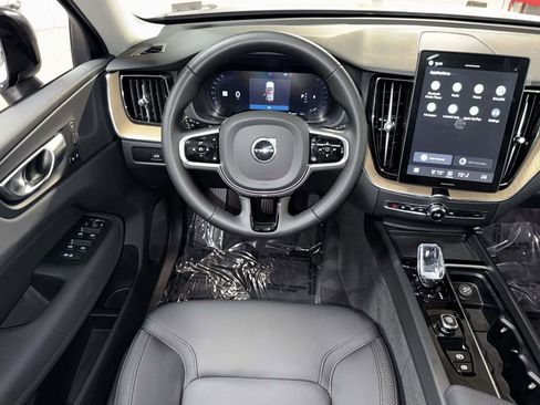 Used 2026 Volvo XC60 B5 Plus w/ Protection Package Premier AWD/4WD image 4