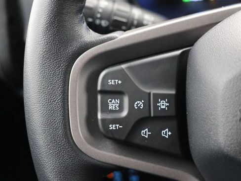 Used 2025 Ford Bronco Badlands image 18