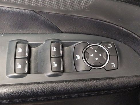 Used 2018 Ford Explorer XLT w/ Equipment Group 201A image 15