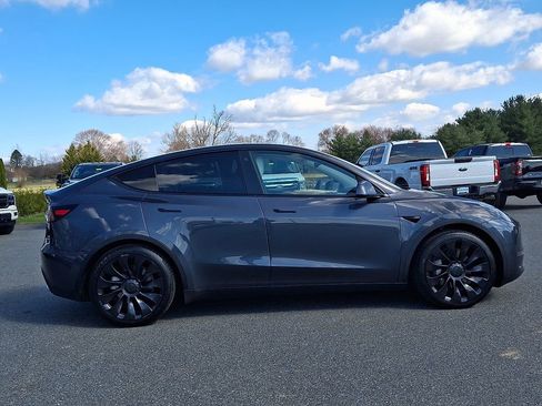 Used 2021 Tesla Model Y Long Range image 7