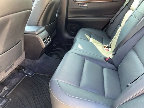 Used 2014 Lexus ES 350 w/ Premium Package FWD image 21